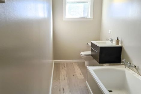 Photo of property in 100 High Street, Waimate, 7924