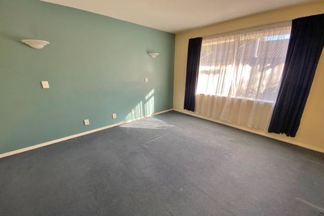 Photo of property in 1/15 Ashfield Place, Ilam, Christchurch, 8041