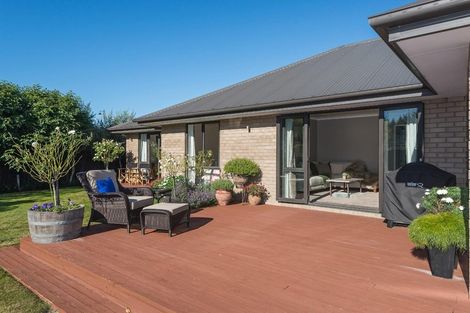 Photo of property in 3 Reka Street, Parklands, Christchurch, 8083