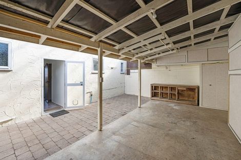 Photo of property in 2 Budleigh Street, Frankleigh Park, New Plymouth, 4310