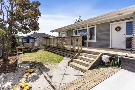 Photo of property in 39a Baird Street, Howick, Auckland, 2014