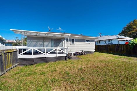 Photo of property in 29 Don Buck Road, Massey, Auckland, 0614