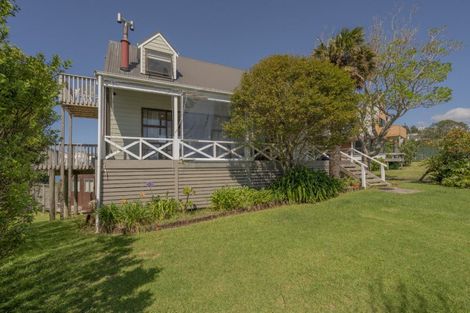 Photo of property in 441 Onemana Drive, Onemana, Whangamata, 3691