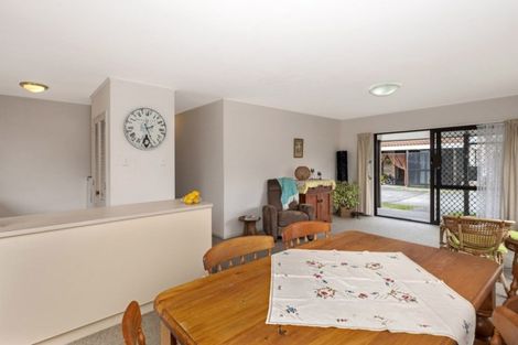 Photo of property in Orange Grove Flats, 31/549 Childers Road, Te Hapara, Gisborne, 4010