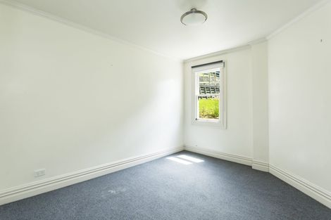 Photo of property in 39 Easther Crescent, Kew, Dunedin, 9012