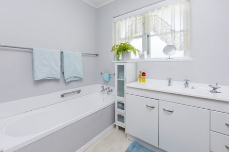 Photo of property in 542 Fergusson Drive, Trentham, Upper Hutt, 5018