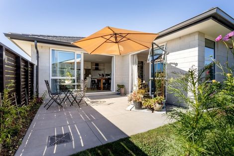 Photo of property in 77 Bert Wall Drive, Omokoroa, 3114