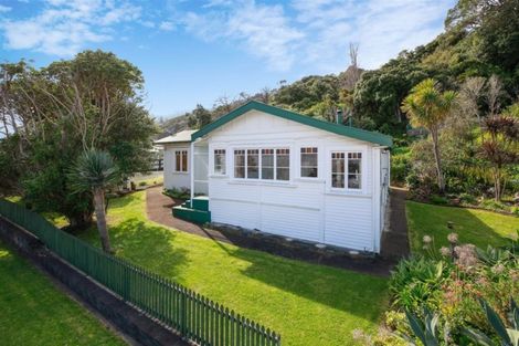 Photo of property in 298 Thames Coast Sh25 Road, Thornton Bay, Thames, 3575