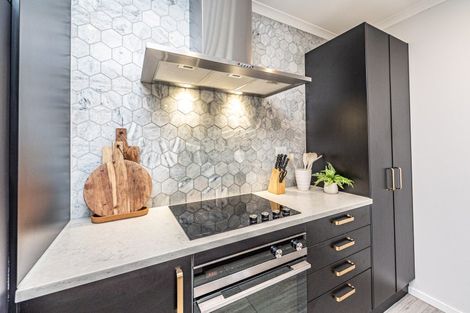 Photo of property in 13 Magnolia Crescent, Tawhero, Whanganui, 4501