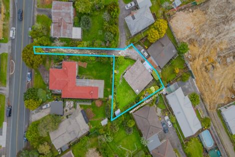 Photo of property in 1/11 Zita Maria Drive, Massey, Auckland, 0614