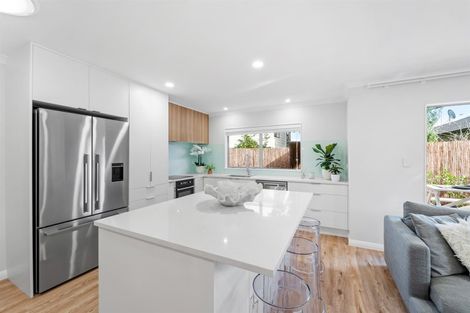 Photo of property in 32a Centreway Road, Orewa, 0931