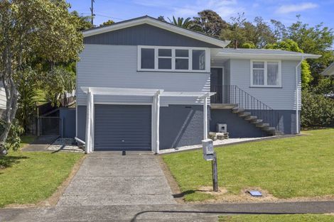 Photo of property in 12 Regent Place, Blagdon, New Plymouth, 4310