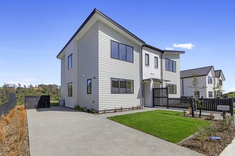 Photo of property in 36 Turtleback Avenue, Whitby, 5024