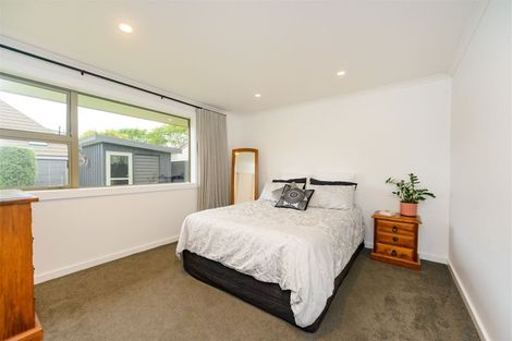 Photo of property in 102 Waterloo Crescent, Hokowhitu, Palmerston North, 4410