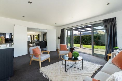 Photo of property in 4 Mcivor Lane, Lake Hayes, Queenstown, 9304