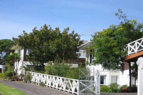 Photo of property in 15a Huntly Road, Campbells Bay, Auckland, 0630