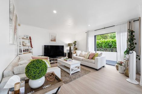 Photo of property in 56 Garton Drive, Massey, Auckland, 0614