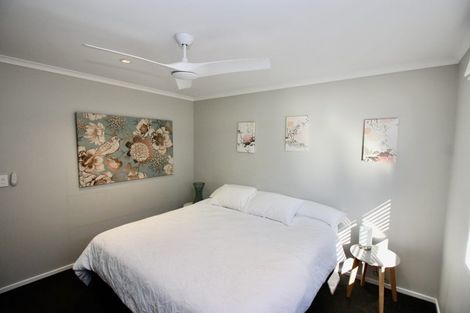 Photo of property in 2 Roseberry Place, Whitianga, 3510