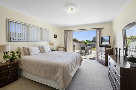 Photo of property in 26 Ashmore Drive, Frankleigh Park, New Plymouth, 4310