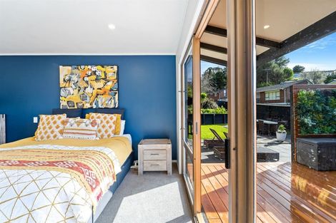 Photo of property in 82 Oaktree Avenue, Browns Bay, Auckland, 0630