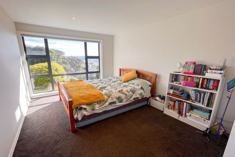 Photo of property in 5 Luxton Place, Mount Pleasant, Christchurch, 8081