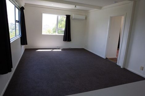 Photo of property in 15b Chetwode Grove, Newlands, Wellington, 6037