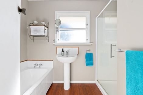 Photo of property in 17 Scott Avenue, Hamilton East, Hamilton, 3216