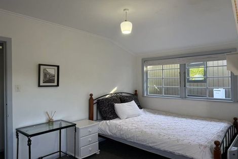 Photo of property in 50 Peter Terrace, Castor Bay, Auckland, 0620