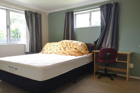 Photo of property in 24 Oakmont Place, Wattle Downs, Auckland, 2103