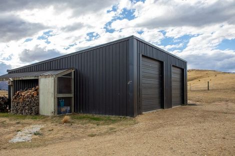 Photo of property in 77 Leaning Rock Road, Springvale, Alexandra, 9393