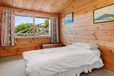 Photo of property in 33 Janice Place, Mount Pleasant, Christchurch, 8081