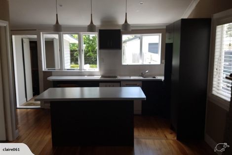 Photo of property in 25 Oxford Street, Fairfield, Hamilton, 3214