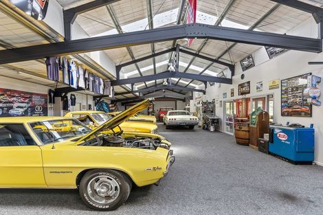 Photo of property in 100 Wingatui Road, Mosgiel, 9024