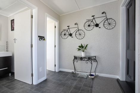 Photo of property in 195 Raumai Road, Bulls, 4894