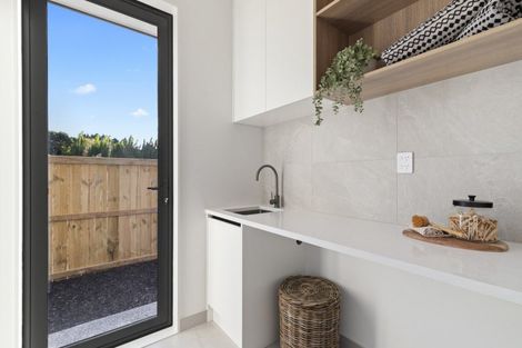 Photo of property in 32 Rongoa Maori Way, Pukekohe, 2120