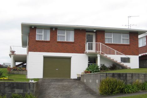 Photo of property in 9 Carlton Terrace, Westown, New Plymouth, 4310