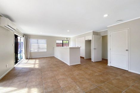 Photo of property in 3/22 Evelyn Place, Hillcrest, Auckland, 0627