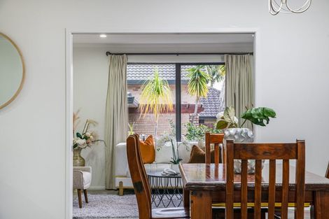 Photo of property in 62 Waitaki Street, Henderson, Auckland, 0612