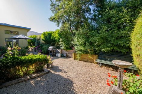 Photo of property in 33 Seaview Lane, Wainui, French Farm, 7582