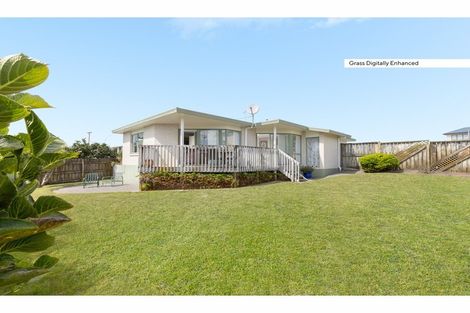 Photo of property in 5 Burnt Oak Drive, Pyes Pa, Tauranga, 3112