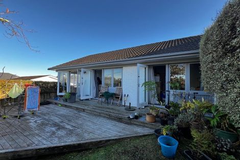 Photo of property in 1/7 Richards Avenue, Forrest Hill, Auckland, 0620