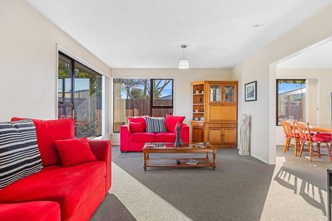 Photo of property in 2 Kilburn Street, Bishopdale, Christchurch, 8053