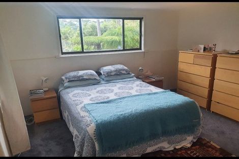 Photo of property in 102 Saddleback Rise, Murrays Bay, Auckland, 0630