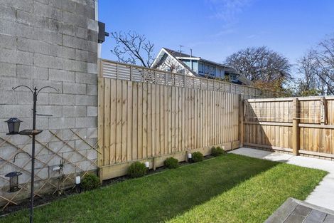 Photo of property in 5/233 Edgeware Road, Edgeware, Christchurch, 8013