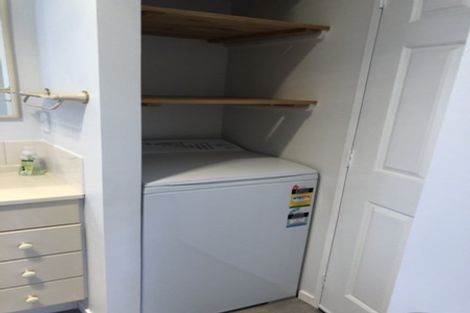 Photo of property in 39 Waiwherowhero Drive, St Andrews, Hamilton, 3200