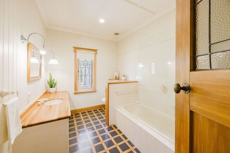 Photo of property in 627 Nelson Street North, Hastings, 4122