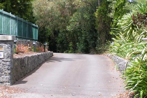 Photo of property in 1/6 Saint Leonards Road, Hauraki, Auckland, 0622