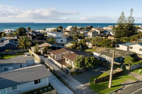 Photo of property in 1209 Papamoa Beach Road, Papamoa Beach, Papamoa, 3118