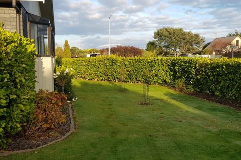 Photo of property in 4 Aaron Court, Paraparaumu Beach, Paraparaumu, 5032