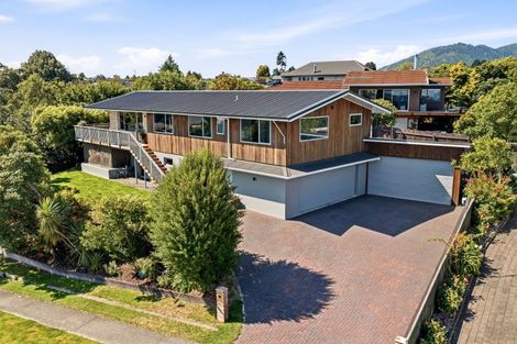 Photo of property in 15 Beachman Grove, Hilltop, Taupo, 3330